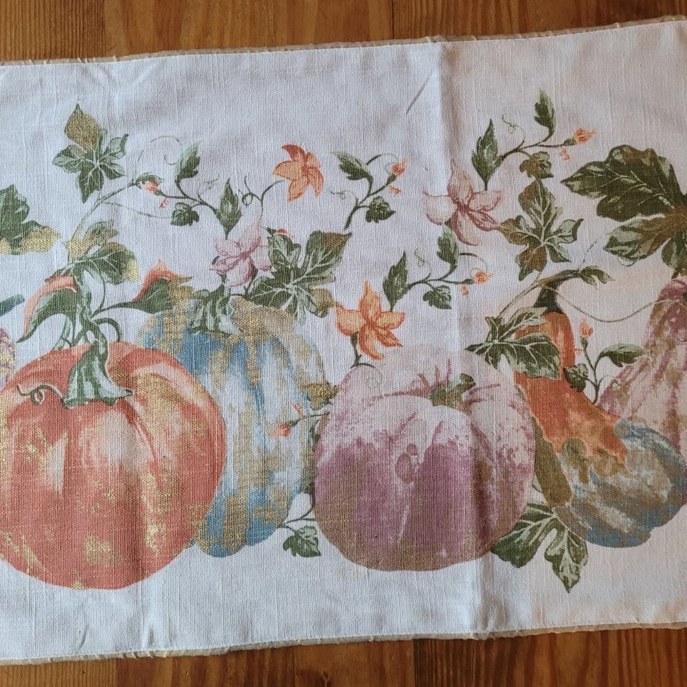 Fall Pumpkin Table Runner - Picture 3 of 6